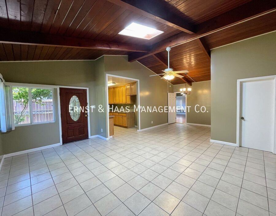 1957 San Francisco Ave #02 - Photo 5 of 21
