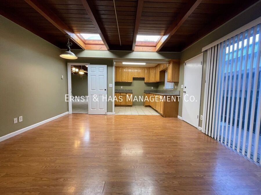 1957 San Francisco Ave #02 - Photo 7 of 21