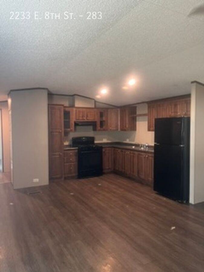 2233 E 8th St #283 - Photo 2 of 10
