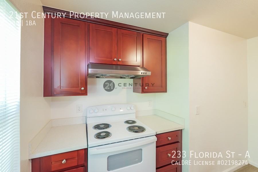 233 Florida St #A - Photo 6 of 15