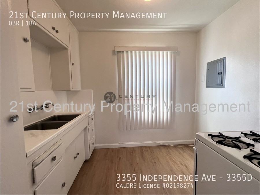 3355 Independence Ave #3355D - Photo 4 of 8