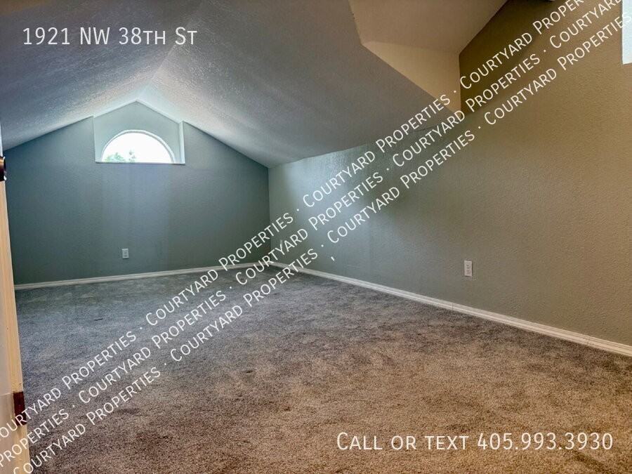 1921 Nw 38th St - Photo 2 of 27
