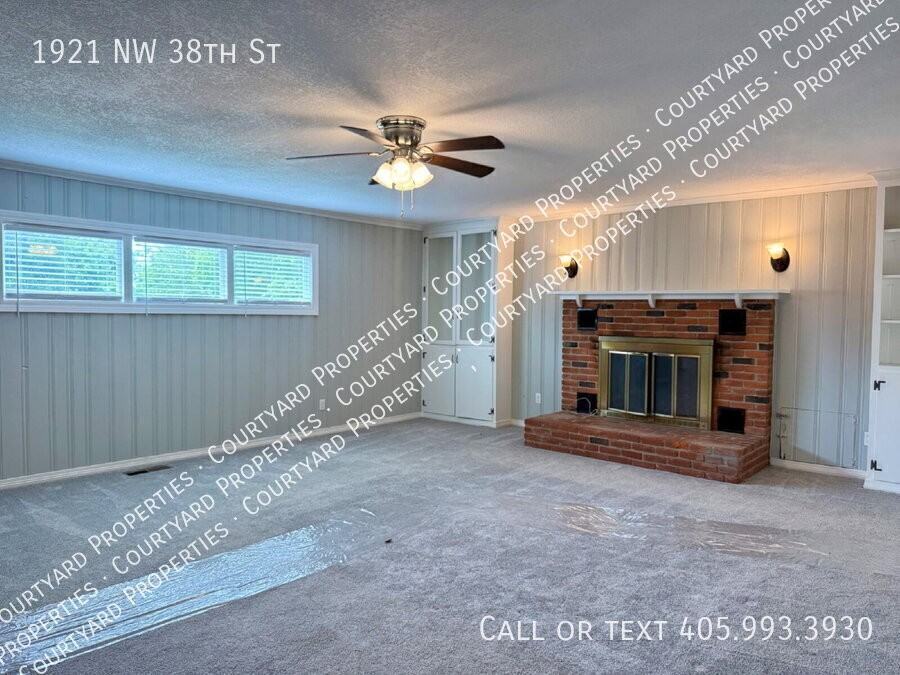 1921 Nw 38th St - Photo 5 of 27
