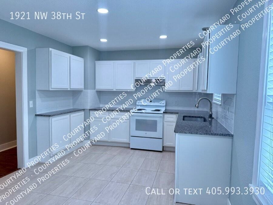 1921 Nw 38th St - Photo 7 of 27