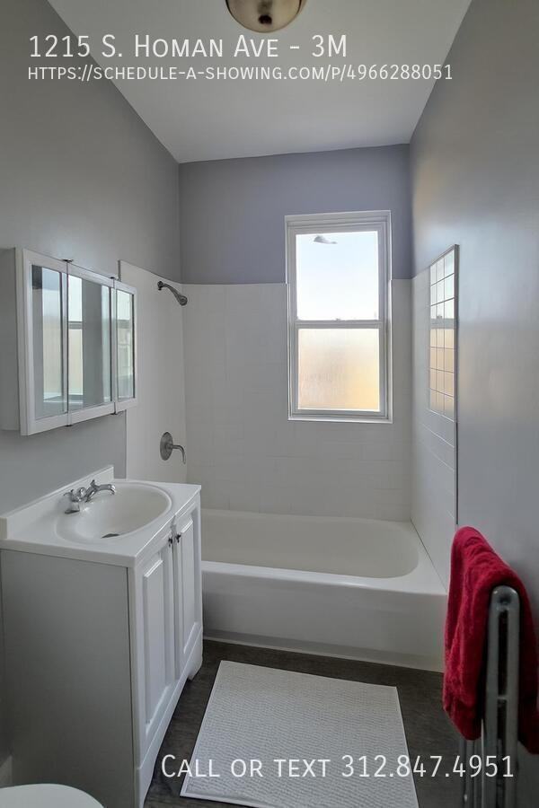 1215 S Homan Ave #3M - Photo 4 of 8