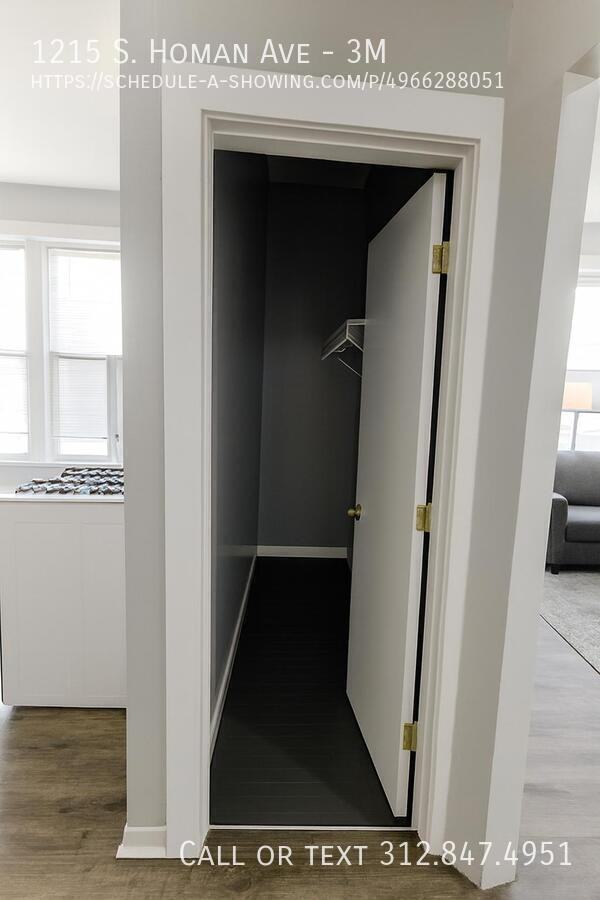 1215 S Homan Ave #3M - Photo 5 of 8