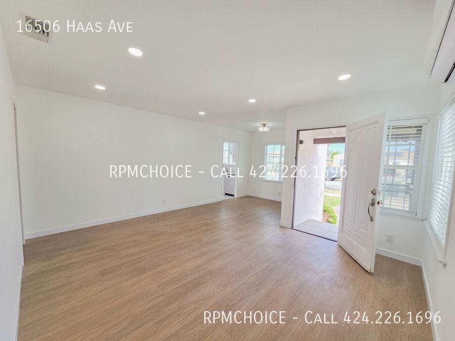 16506 Haas Ave - Photo 3 of 32