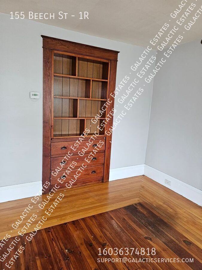 155 Beech St #1R - Photo 3 of 6