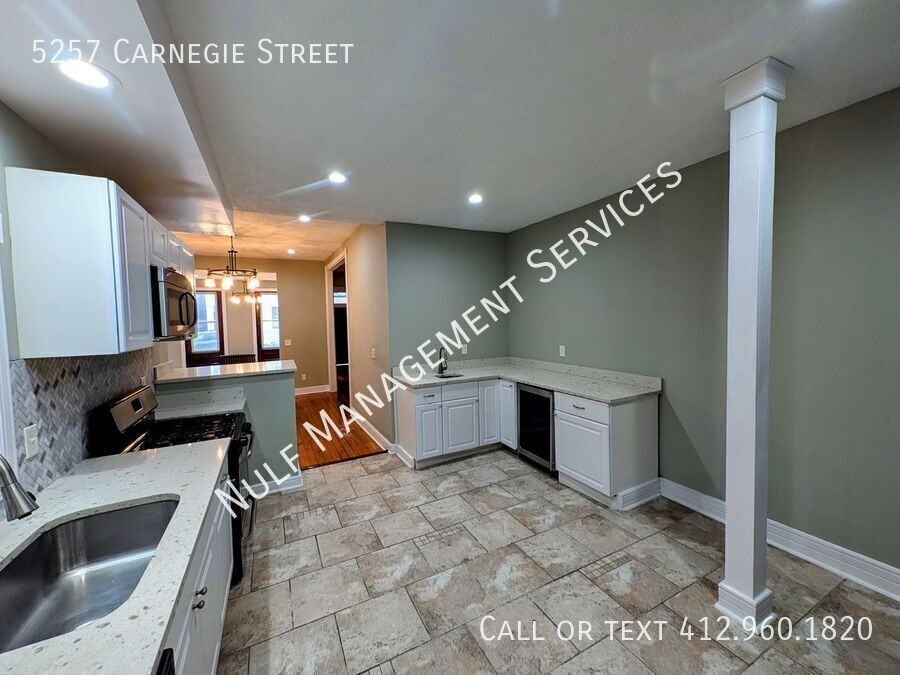 5257 Carnegie St - Photo 2 of 20