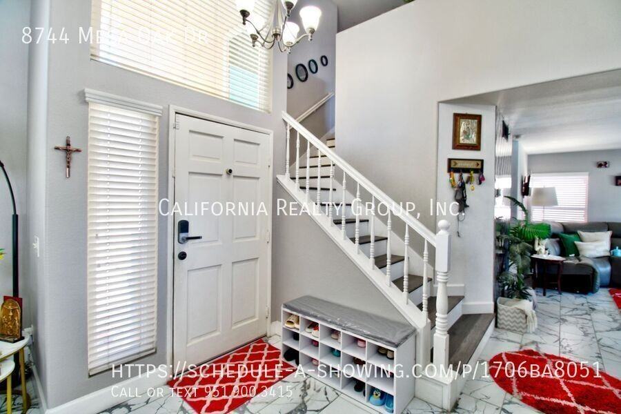 8744 Mesa Oak Dr - Photo 5 of 44