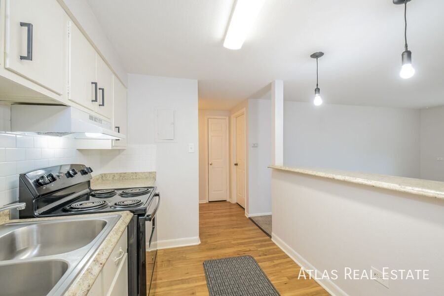 4993 King St #201 - Photo 5 of 16
