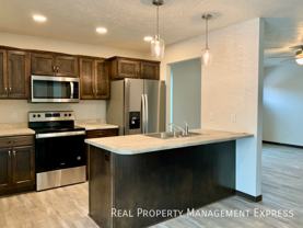 2232 S Ronsiek Ave - Photo 1 of 1