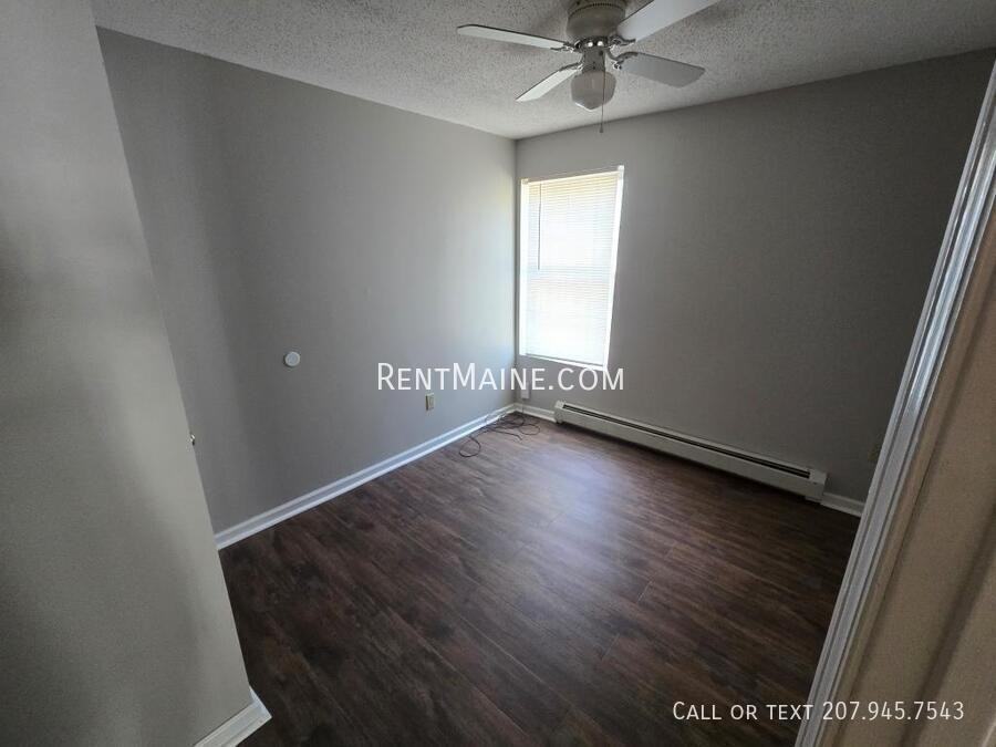 101 3rd St #1 - Photo 6 of 11