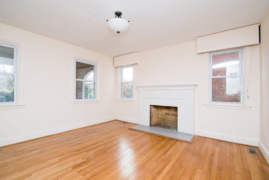 1731 Taylor St Nw - Photo 2 of 29