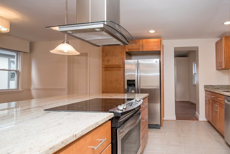 1731 Taylor St Nw - Photo 4 of 29