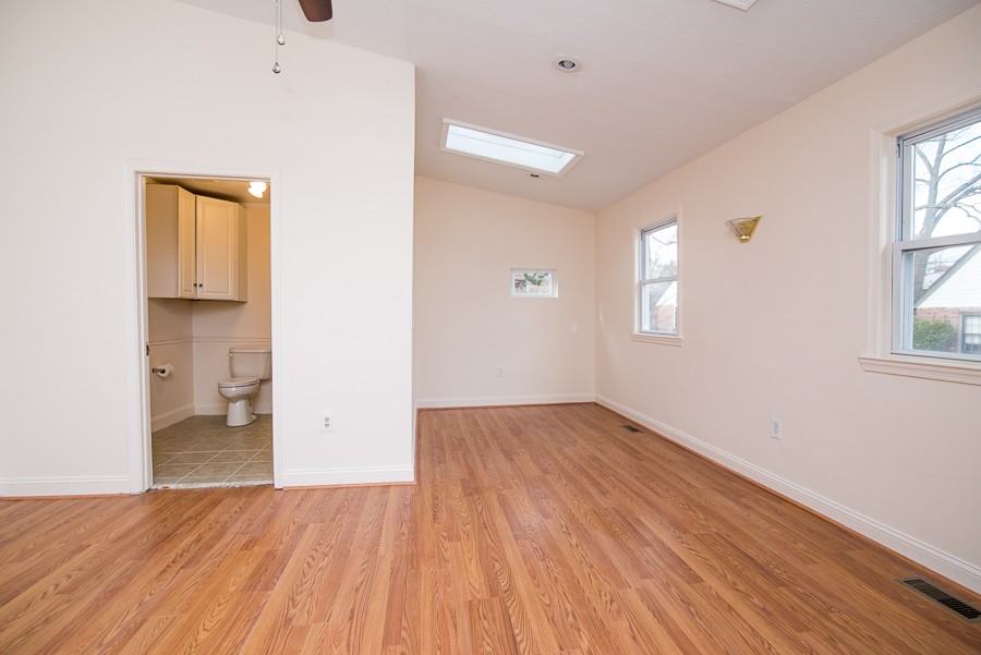 1731 Taylor St Nw - Photo 6 of 29