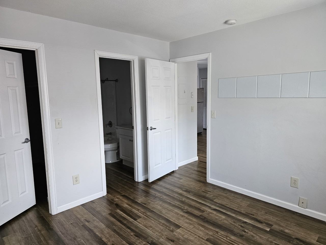 2514 E Monument St - Photo 6 of 11