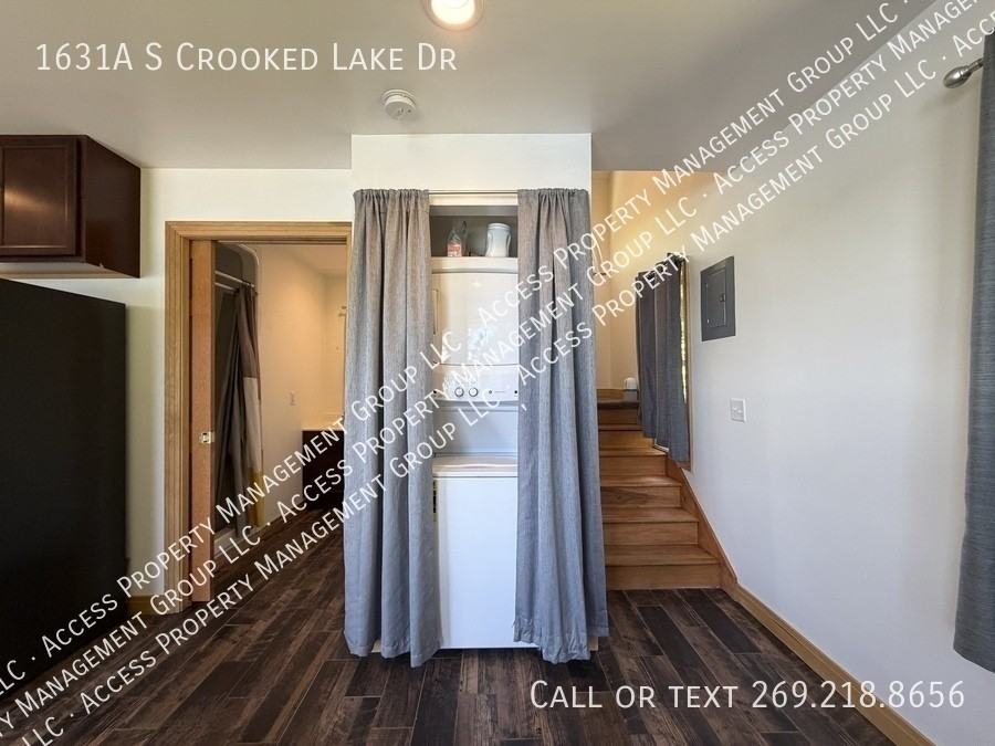 1631A S Crooked Lake Dr - Photo 2 of 18