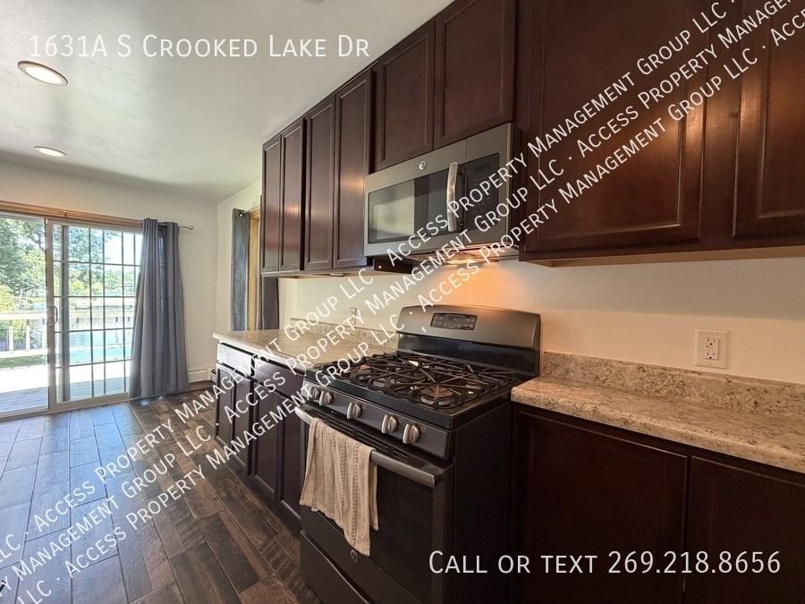 1631A S Crooked Lake Dr - Photo 6 of 18