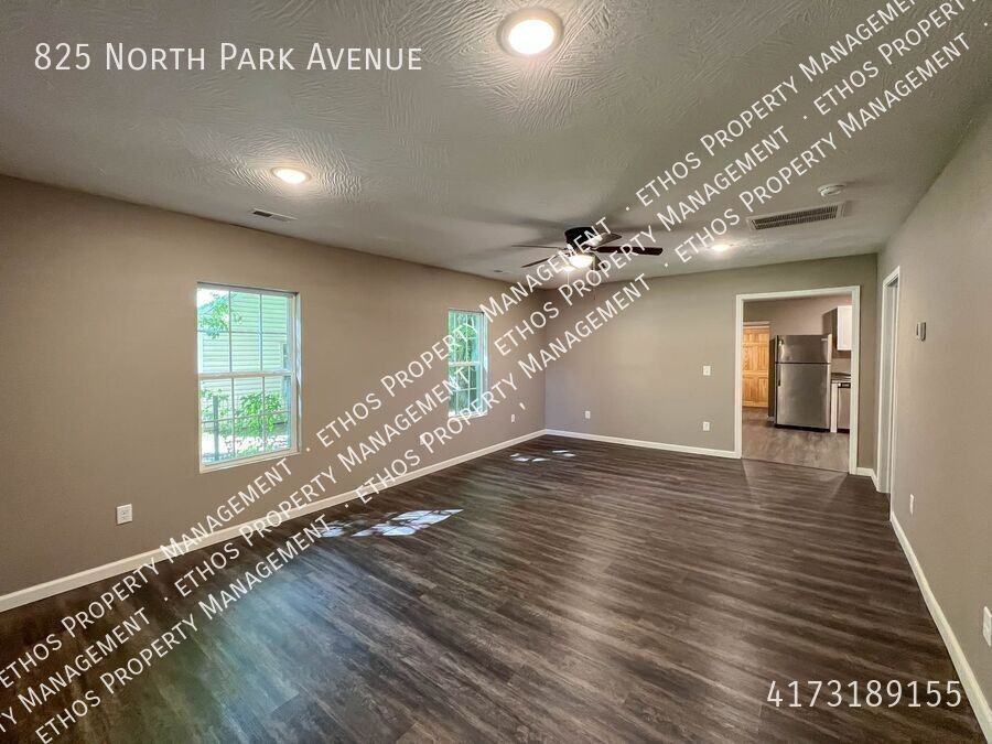 825 N Park Ave - Photo 2 of 8
