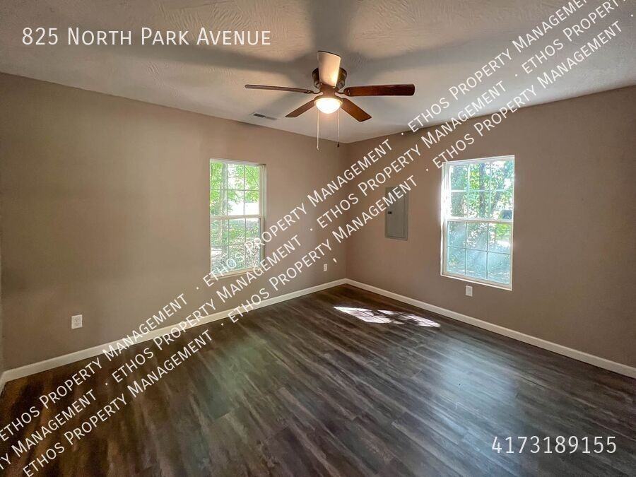 825 N Park Ave - Photo 4 of 8