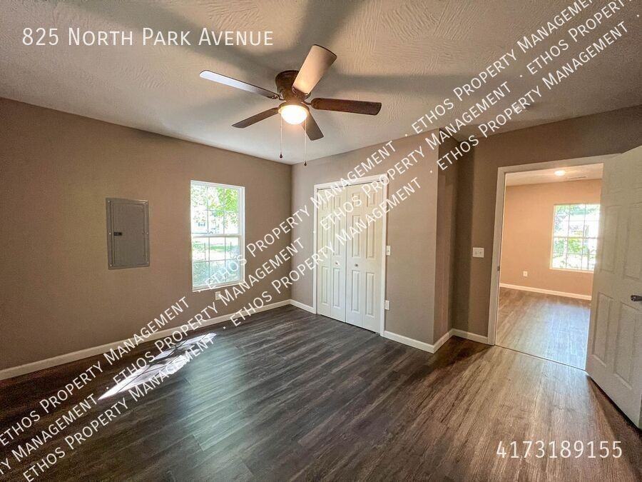 825 N Park Ave - Photo 7 of 8