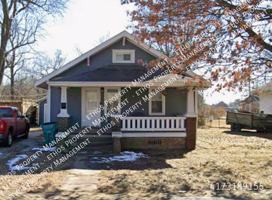 featured image of 1042 W Scott St