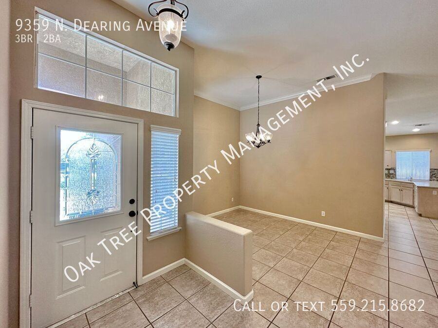 9359 N Dearing Ave - Photo 2 of 18