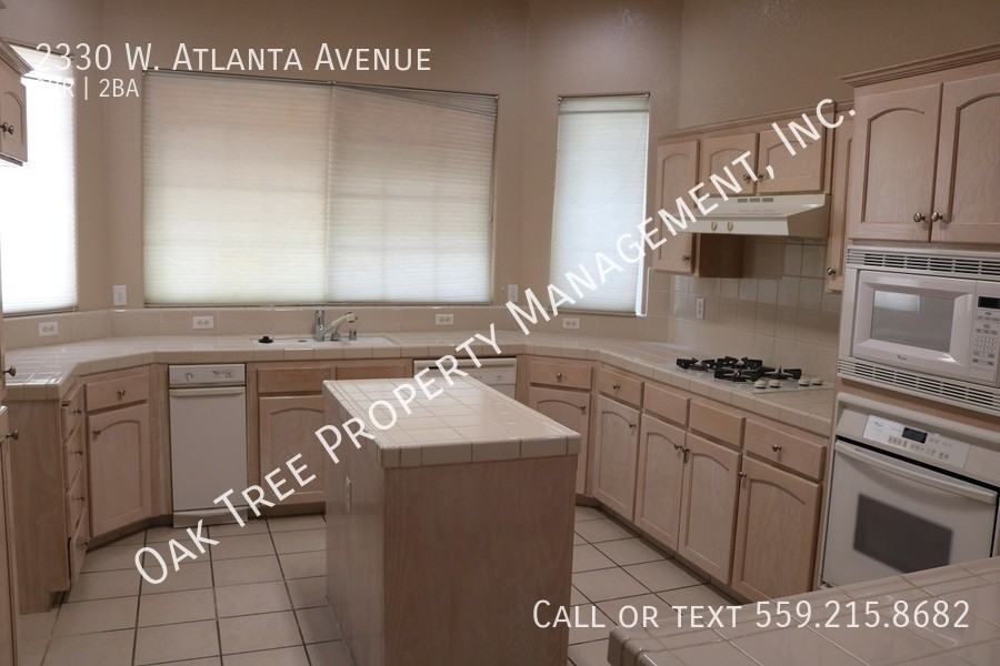2330 W Atlanta Ave - Photo 2 of 10