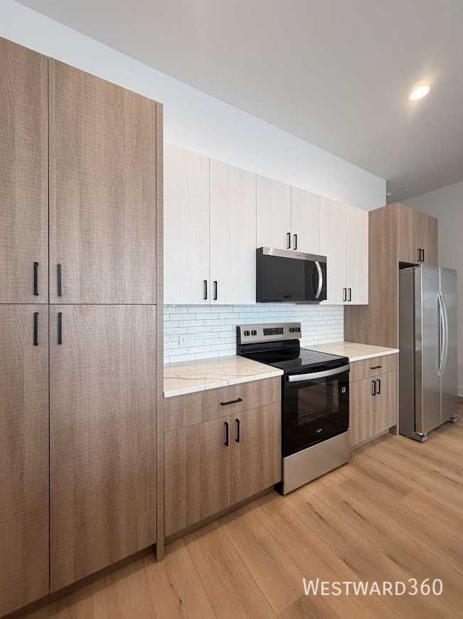 1620 W Hastings St #201 - Photo 2 of 14