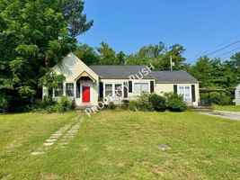 featured image of 4502 S Choctaw Dr