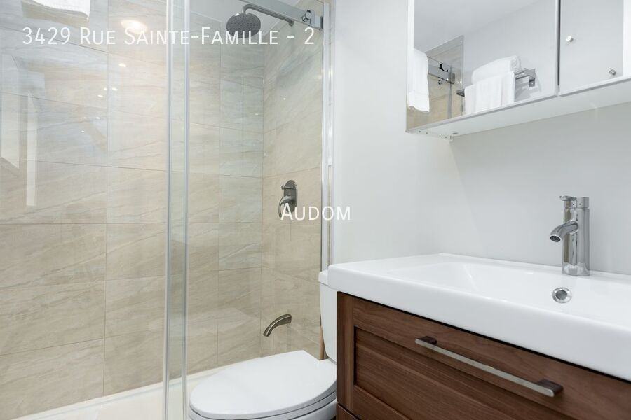 3429 Rue Sainte-Famille #2 - Photo 3 of 18