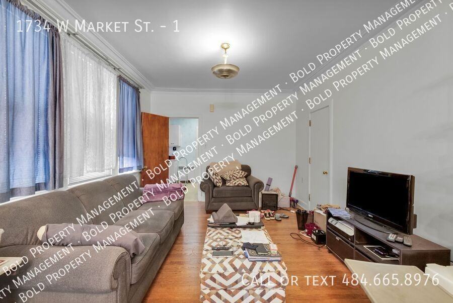 1734 W Market St #1 - Photo 4 of 18