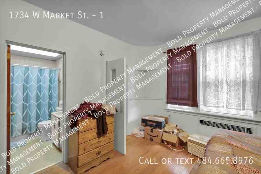 1734 W Market St #1 - Photo 7 of 18