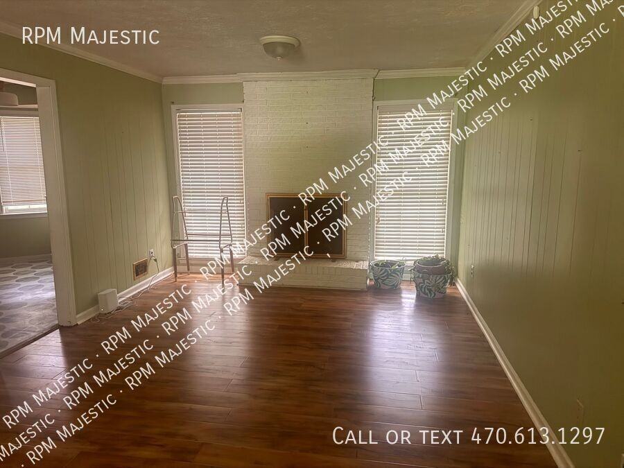 3518 Moonlight Ct - Photo 4 of 37