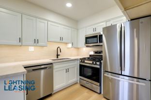 1405 N Normandie Ave #102 - Photo 1 of 1