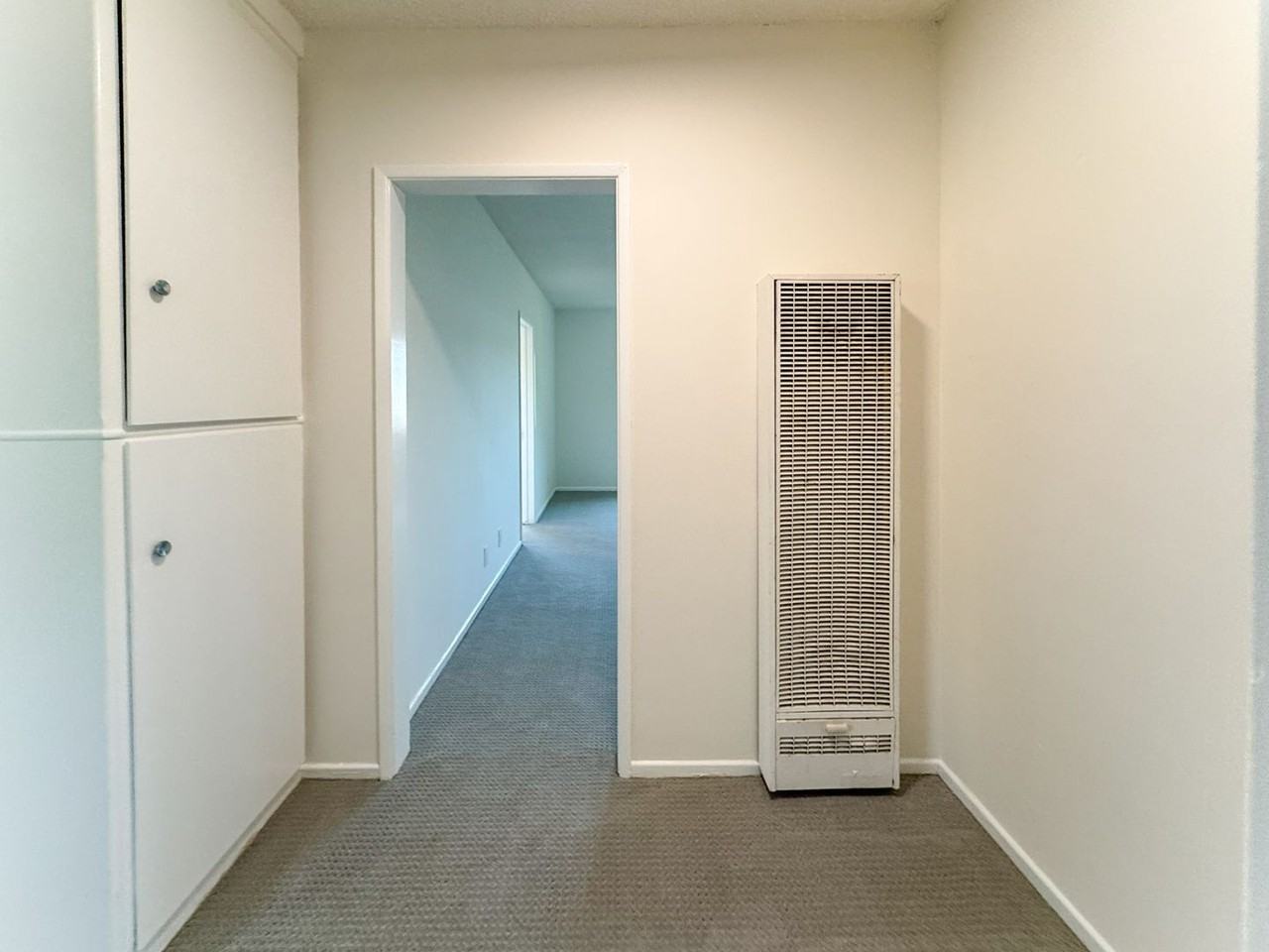1644 Electric Ave #4 - Photo 4 of 14