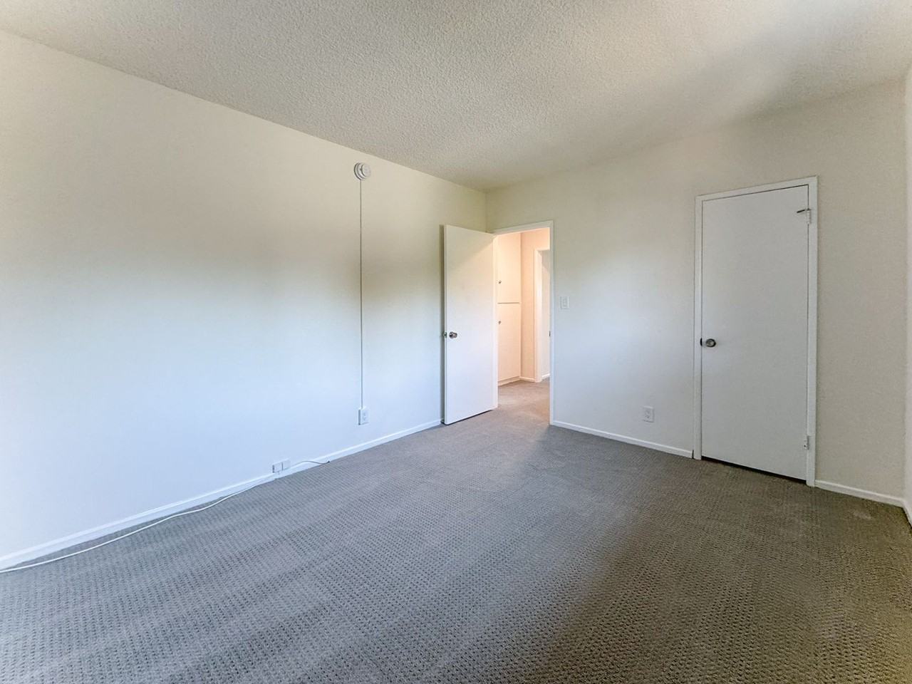 1644 Electric Ave #4 - Photo 6 of 14