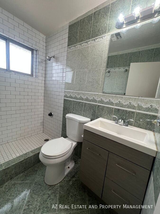 2233 E Wood St - Photo 4 of 25