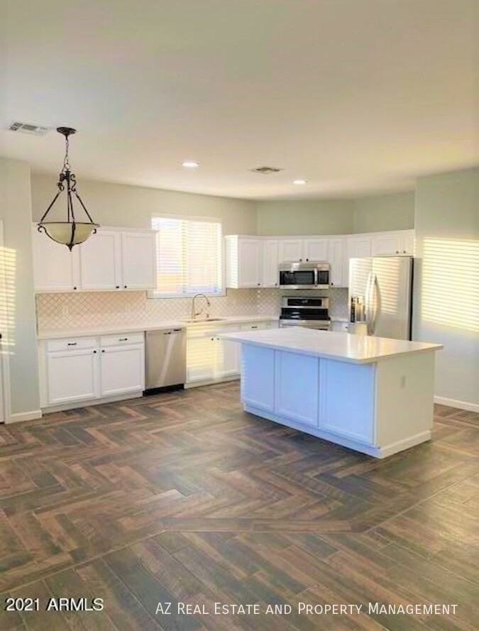 14789 W Jenan Dr - Photo 3 of 21