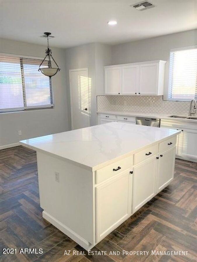 14789 W Jenan Dr - Photo 5 of 21