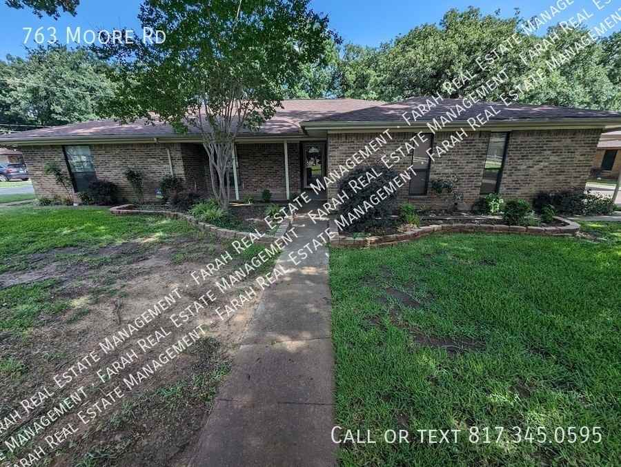 763 Moore Rd - Photo 2 of 31