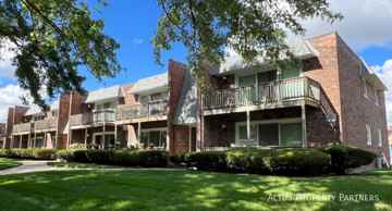 featured image of 504 N Roberts Dr #2D
