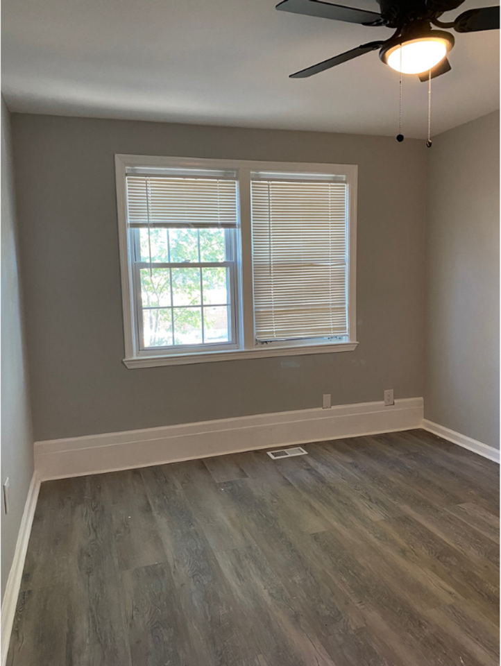 1212 Sherwood Ave - Photo 5 of 34