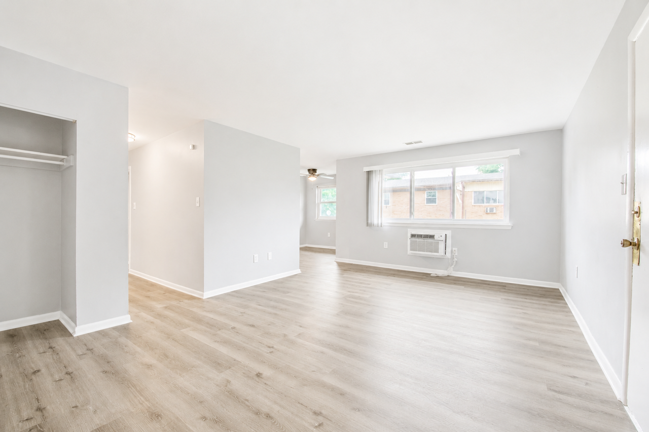 2600 - 2602 Jefferson Street - Photo 2 of 11