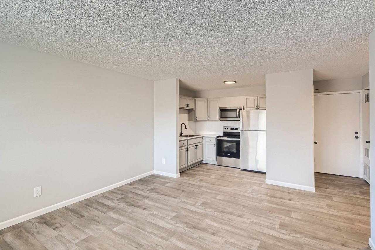 2102 Carmel Dr #206 - Photo 2 of 13