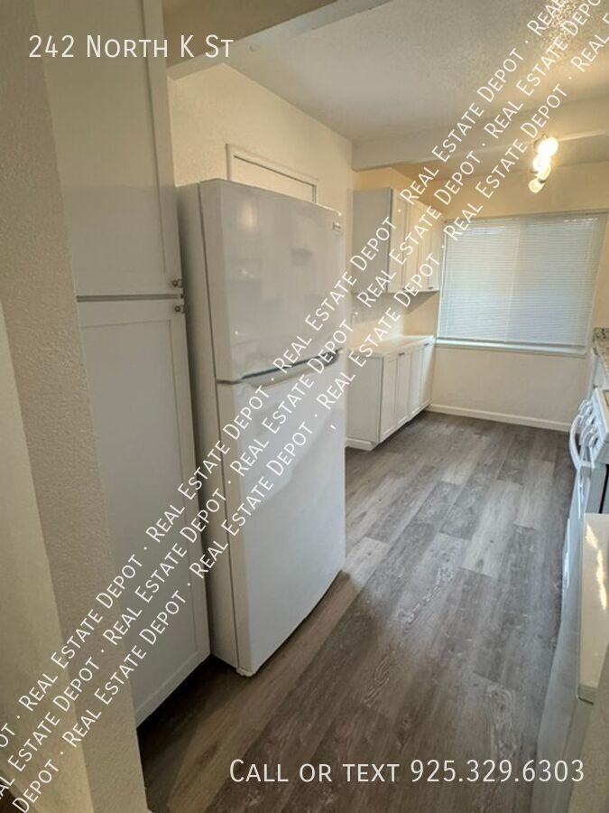 242 N K St - Photo 3 of 13