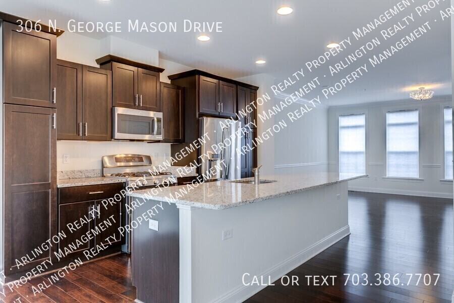 306 N George Mason Dr - Photo 4 of 46