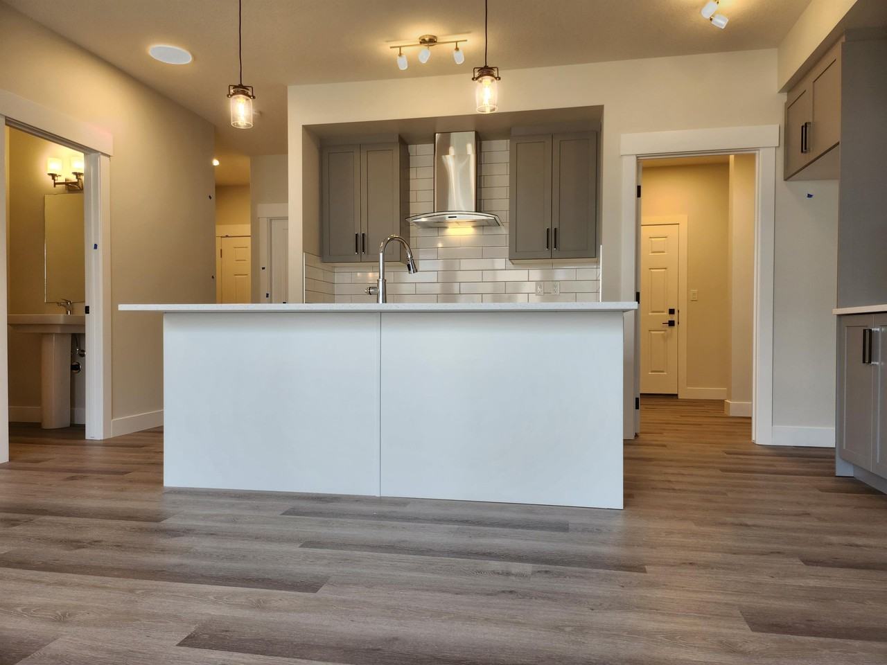 22916 95 Ave Nw #1 - Photo 4 of 24