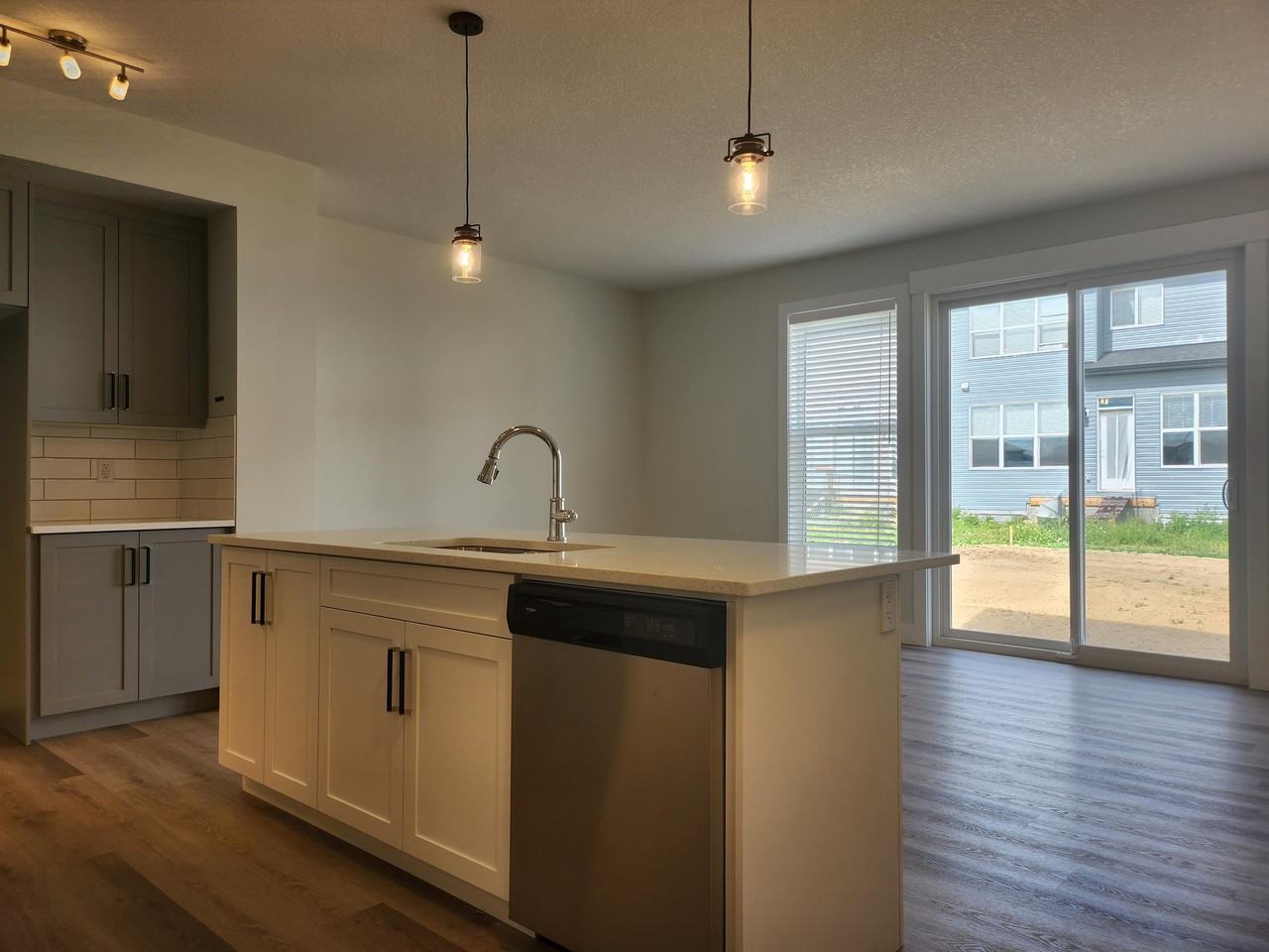 22916 95 Ave Nw #1 - Photo 5 of 24